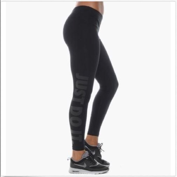 Nike Black Leggings - Picture 1 of 4